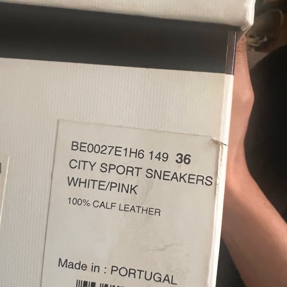 Pre-Owned 🐶 Givenchy x 101 Dalmatian Sneakers - Picture 4 of 6